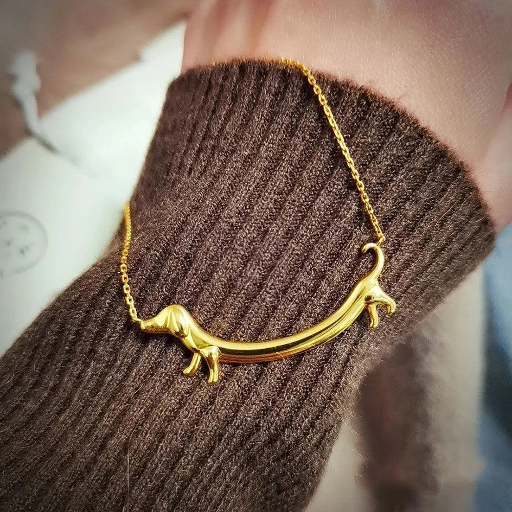 Valerija - Ogrlica s prikupnim jazbečarjem