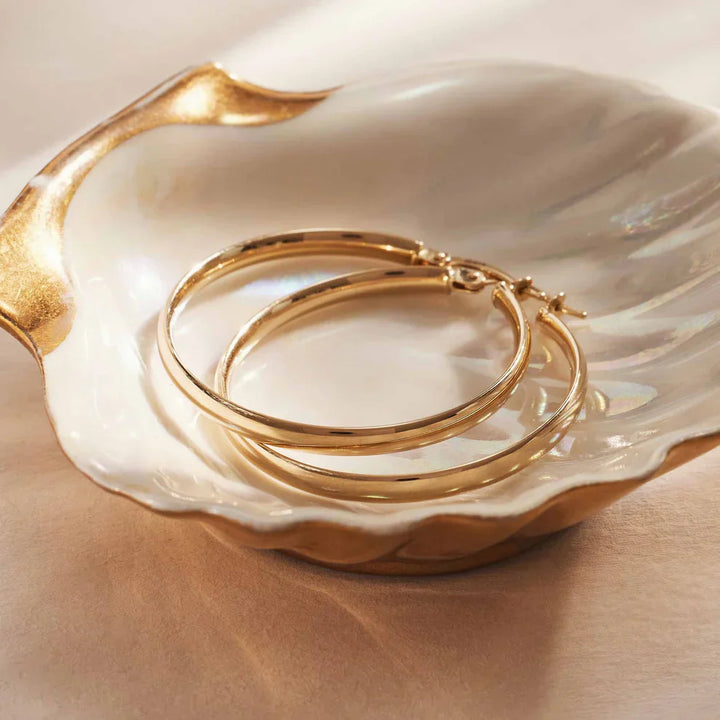 Jerca - Elegantni uhani s brezčasnim dizajnom